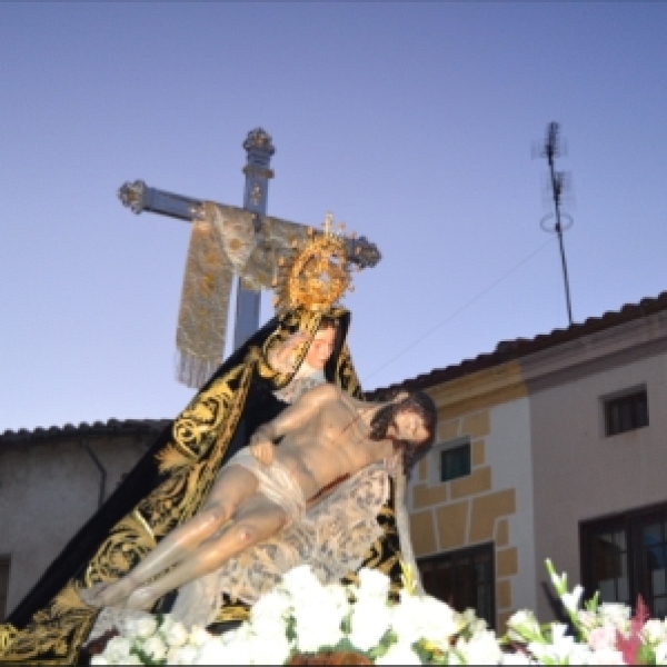 Procesión de Nuestra Madre coronada