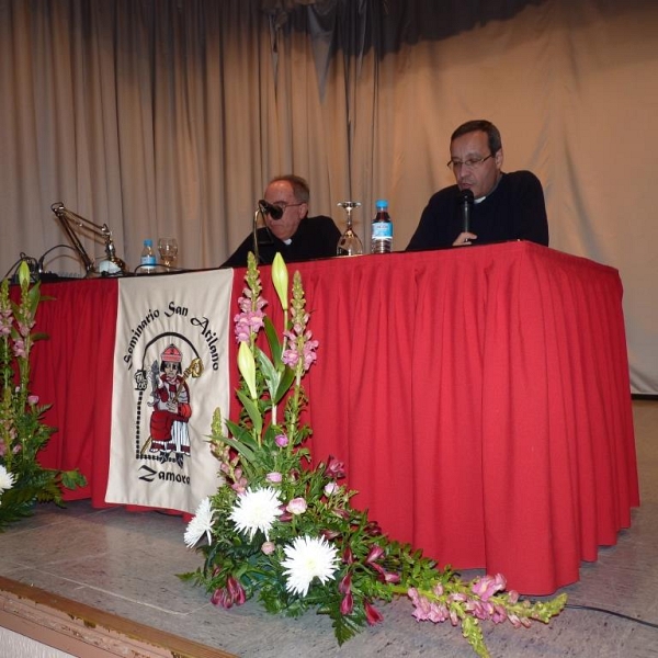 Conferencia de José Francisco Matías