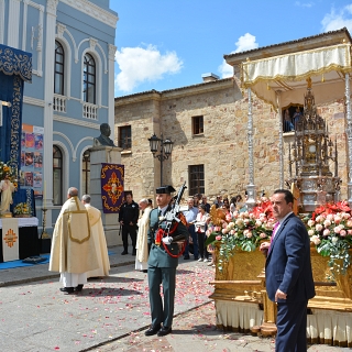 Un Corpus que dejó pequeña la Catedral