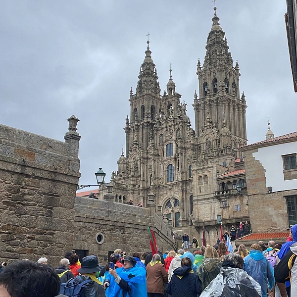 Medio millar de zamoranos en Santiago acompañando a la Virgen de la Concha