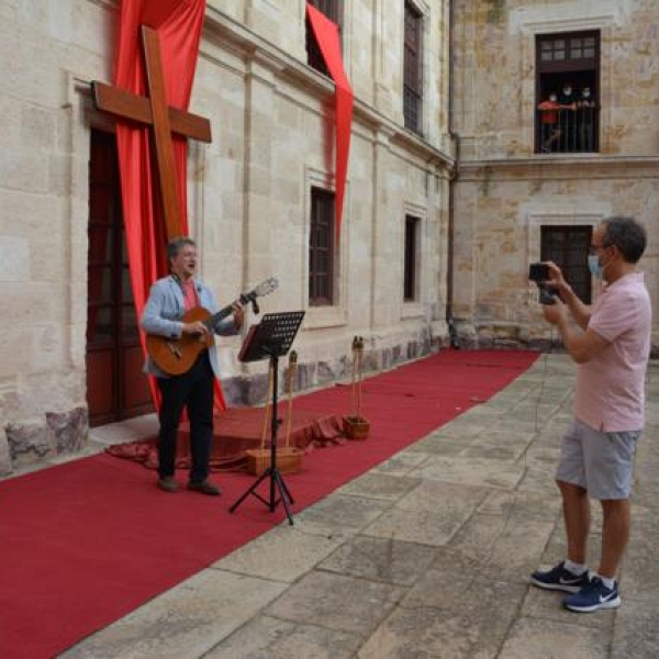 La Cruz de los jóvenes y el icono de María, en Zamora