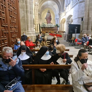 “Transparentad el espíritu de Santidad y ofreced, sencillamente, lo que somos”