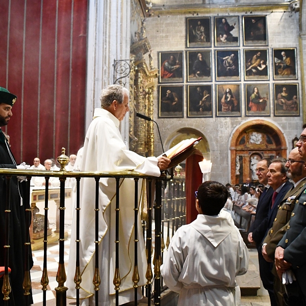 El Corpus transforma las calles de Zamora en un altar de fe