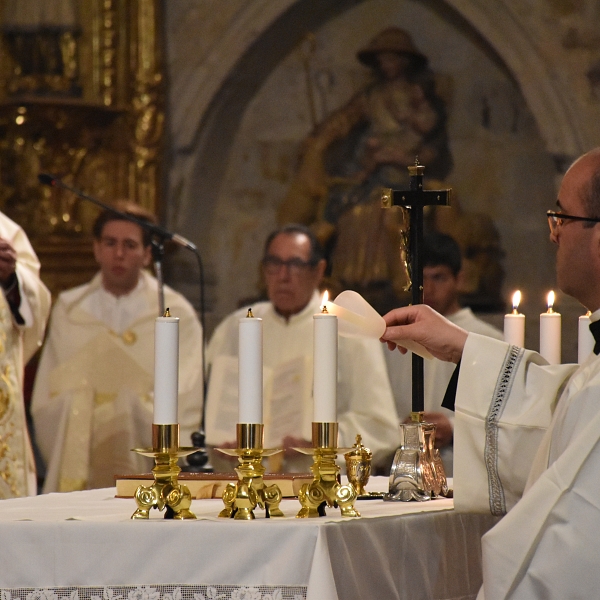La Iglesia de Zamora culmina el Triduo Pascual con la alegría de la Resurrección