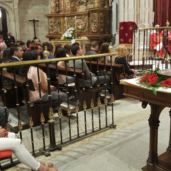 Vigilia de Pentecostés y confirmaciones de adultos