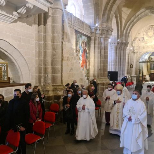 “Transparentad el espíritu de Santidad y ofreced, sencillamente, lo que somos”