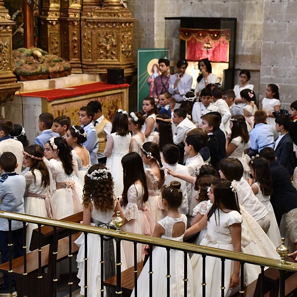 El Corpus transforma las calles de Zamora en un altar de fe