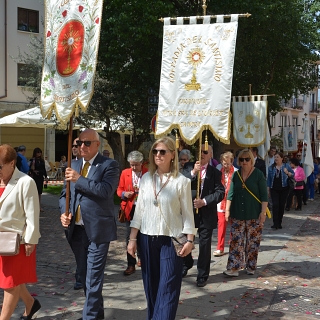 Un Corpus que dejó pequeña la Catedral