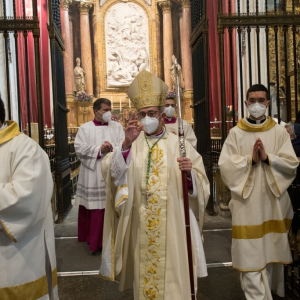 Ordenación y toma de posesión de don Fernando