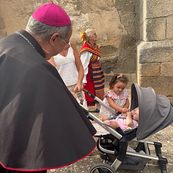 Fernando Valera culmina en Alba cinco días de visita pastoral, escucha y esperanza