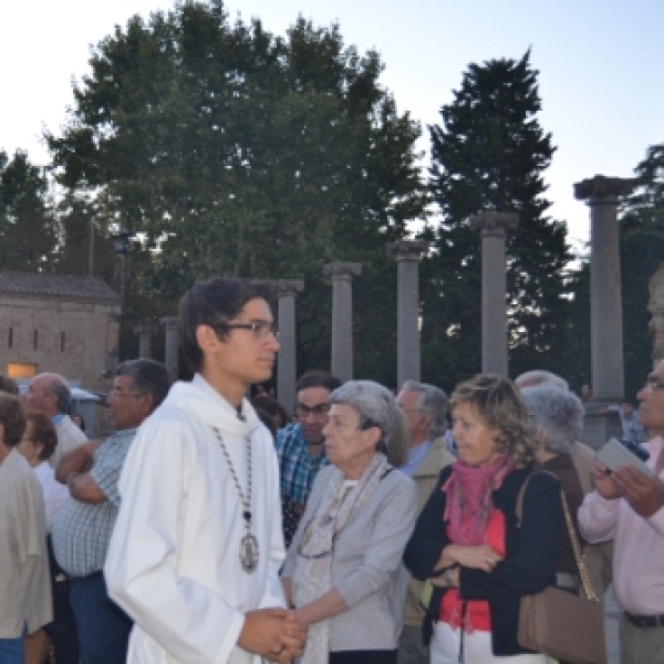 Procesión de Nuestra Madre coronada