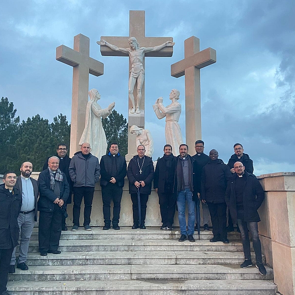 El obispo de Zamora peregrina a Fátima con el grupo de curas jóvenes