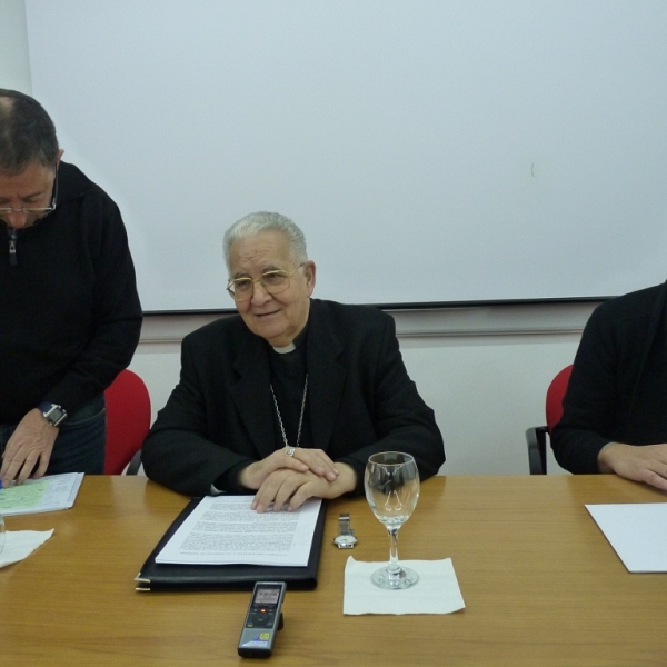 Conferencia de Don Julián López: “La liturgia como fuente de vida espiritual en la vida de los sacer