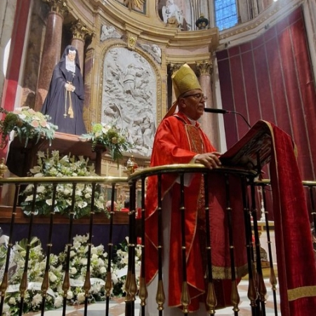 Las heridas de Cristo están en su cuerpo, las de María en su corazón