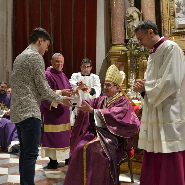 Ordenación de Antonio Vela