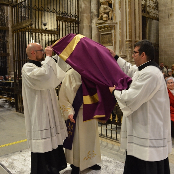 Ordenación de Antonio Vela