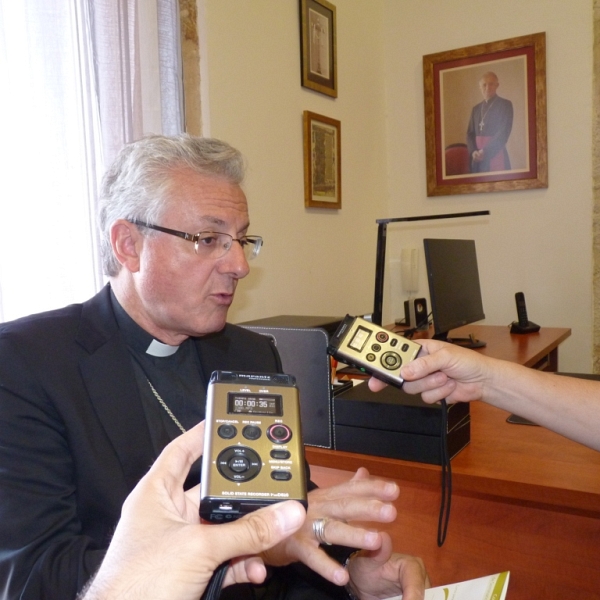 Entrevista a mons. Vives