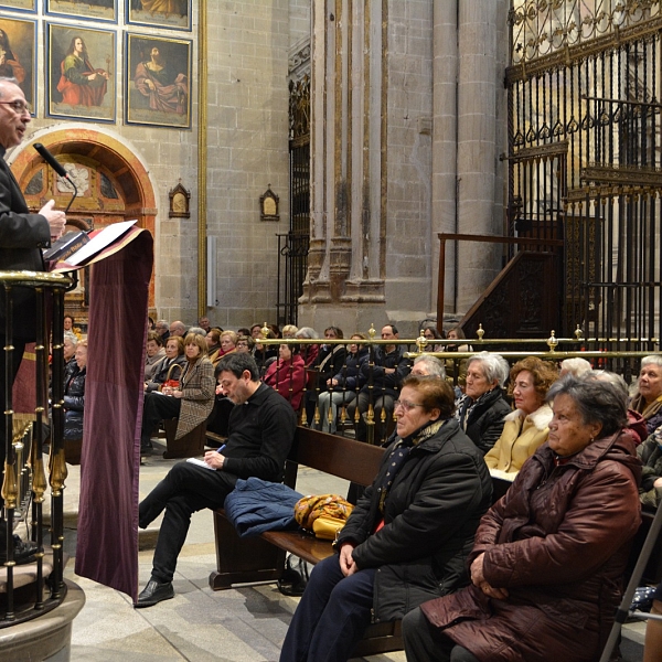 El obispo centra su primera meditación cuaresmal en la espiritualidad de la Pasión