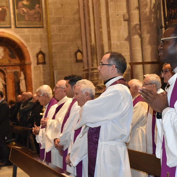 Zamora se despide de Uriarte con la celebración de la misa en la catedral