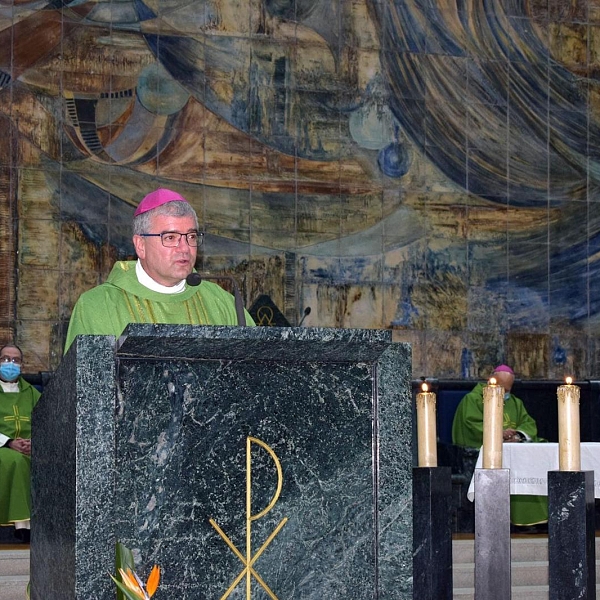 Monseñor Valera asiste a la despedida del obispo de Braganza