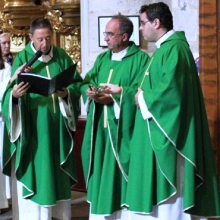 Toma de posesión de los nuevos sacerdotes en S. Ildefonso