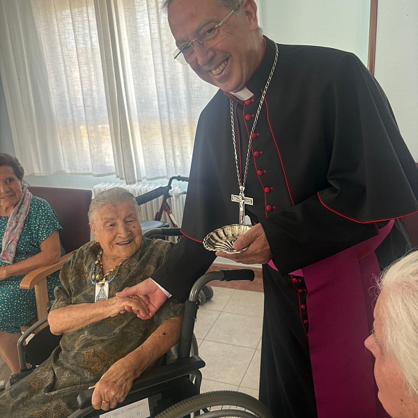 Fernando Valera culmina en Alba cinco días de visita pastoral, escucha y esperanza