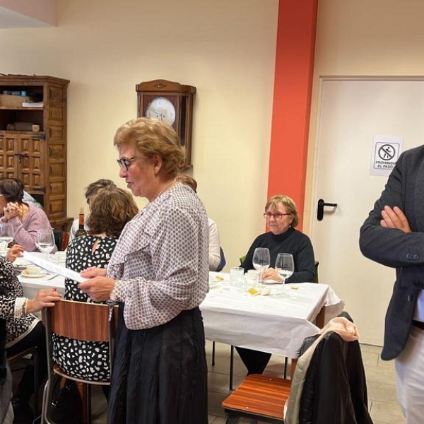 Profesores de religión celebran un día de formación y convivencia con sus compañeros jubilados