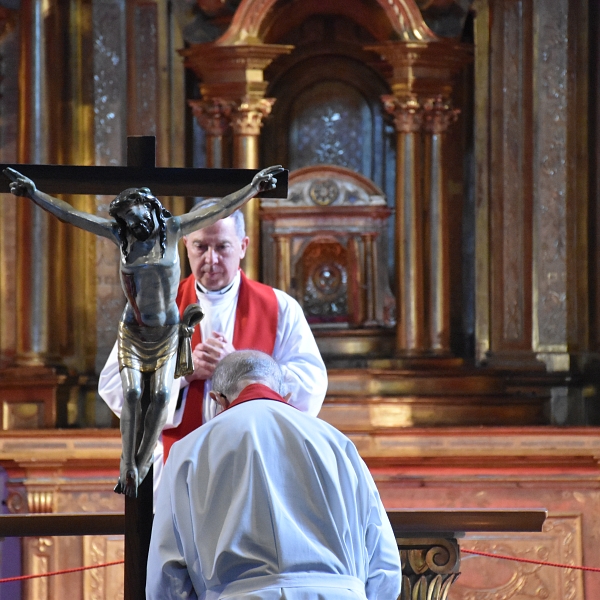 La Iglesia de Zamora culmina el Triduo Pascual con la alegría de la Resurrección