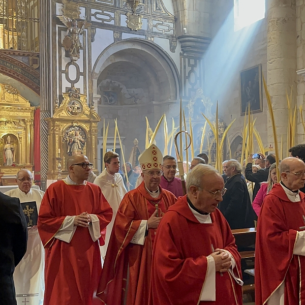 El obispo, Fernando Valera llama a Zamora a entrar en la Semana Santa con esperanza y caridad