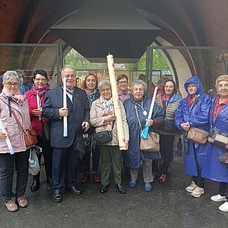 La Hermandad Ferroviaria Católica peregrina con su consiliario a Lourdes