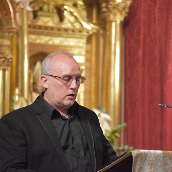 La Iglesia de Zamora culmina el Triduo Pascual con la alegría de la Resurrección