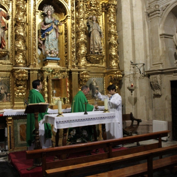 Toma de posesión de los nuevos sacerdotes en S. Ildefonso