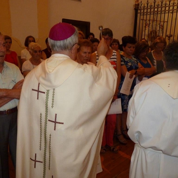 Eucaristía y unción en la iglesia de Villarrín