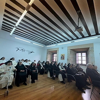 El cardenal Ángel Fernández Artíme visita Zamora y mantiene un encuentro con la vida consagrada