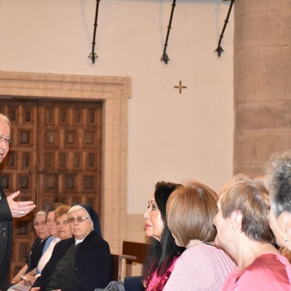 Encuentro del Obispo con los catequistas