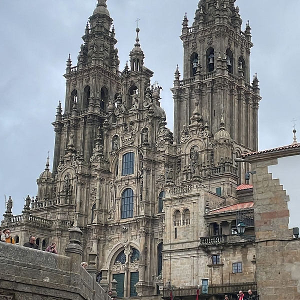 Medio millar de zamoranos en Santiago acompañando a la Virgen de la Concha