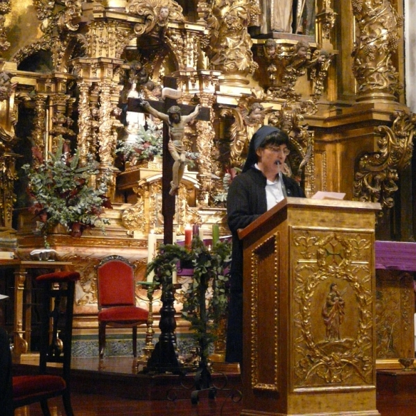 El obispo preside la vigilia de la Inmaculada en la iglesia de San Torcuato