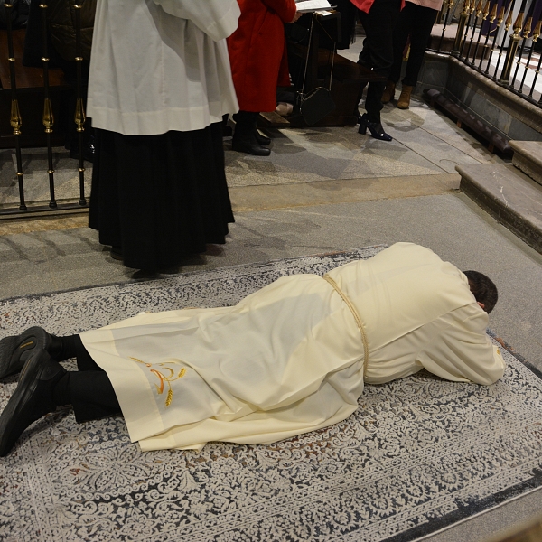 Ordenación de Antonio Vela