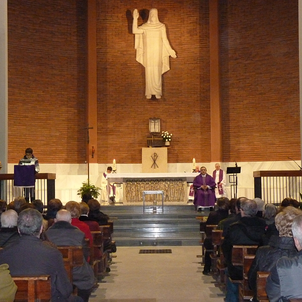 Imposición de la ceniza en Cristo Rey