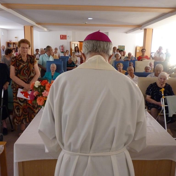 Unción de enfermos en la Residencia de Villarrín