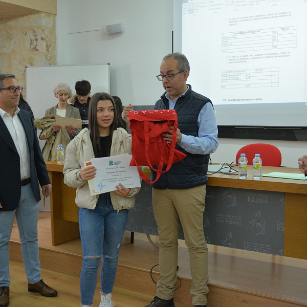 Entrega de premios de la delegación diocesana de enseñanza.