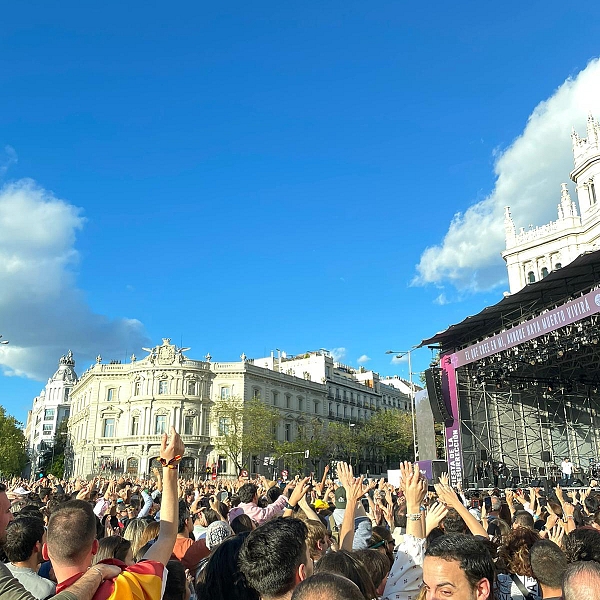 Una treintena de zamoranos en la Fiesta de la Resurrección