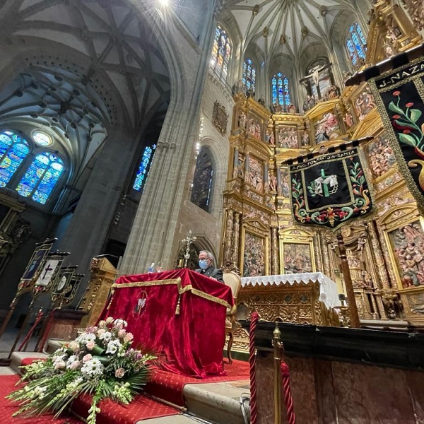 El obispo, pregonero de la Semana Santa de Astorga