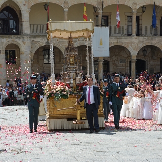 Un Corpus que dejó pequeña la Catedral