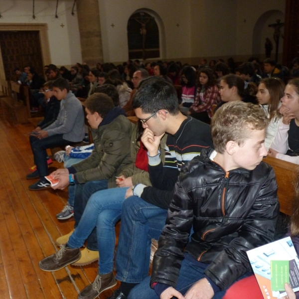 Encuentro de adolescentes y confirmados