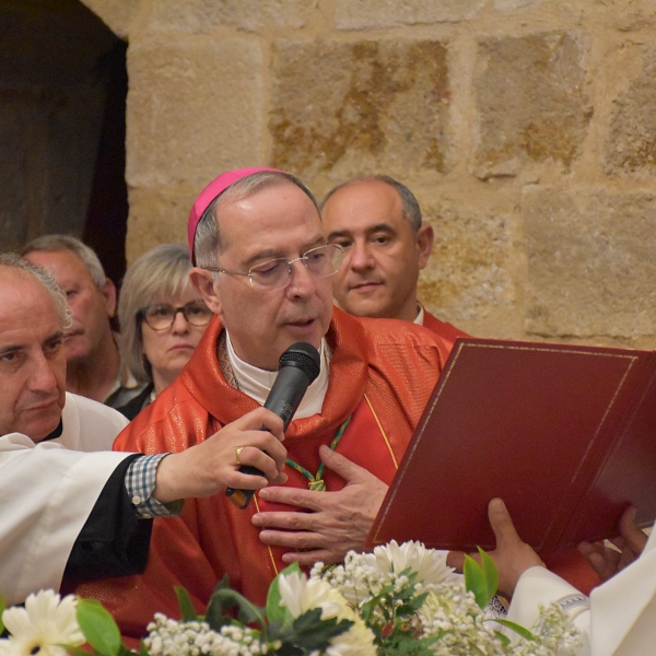 Treinta y tres adultos reciben el don del Espíritu en Pentecostés