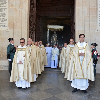 Un Corpus que dejó pequeña la Catedral