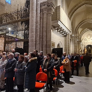 La catedral se llena para despedir a Benedicto XVI