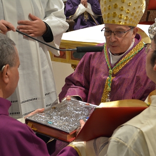 Zamora vive un día histórico con la ordenación de su primer diácono permanente
