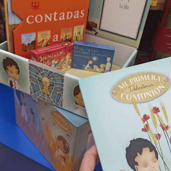 Librería Diocesana: entra y mira